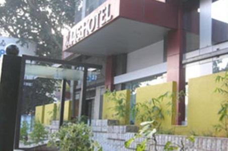 Istay Hotels Infantry Road Bangalore Eksteriør bilde