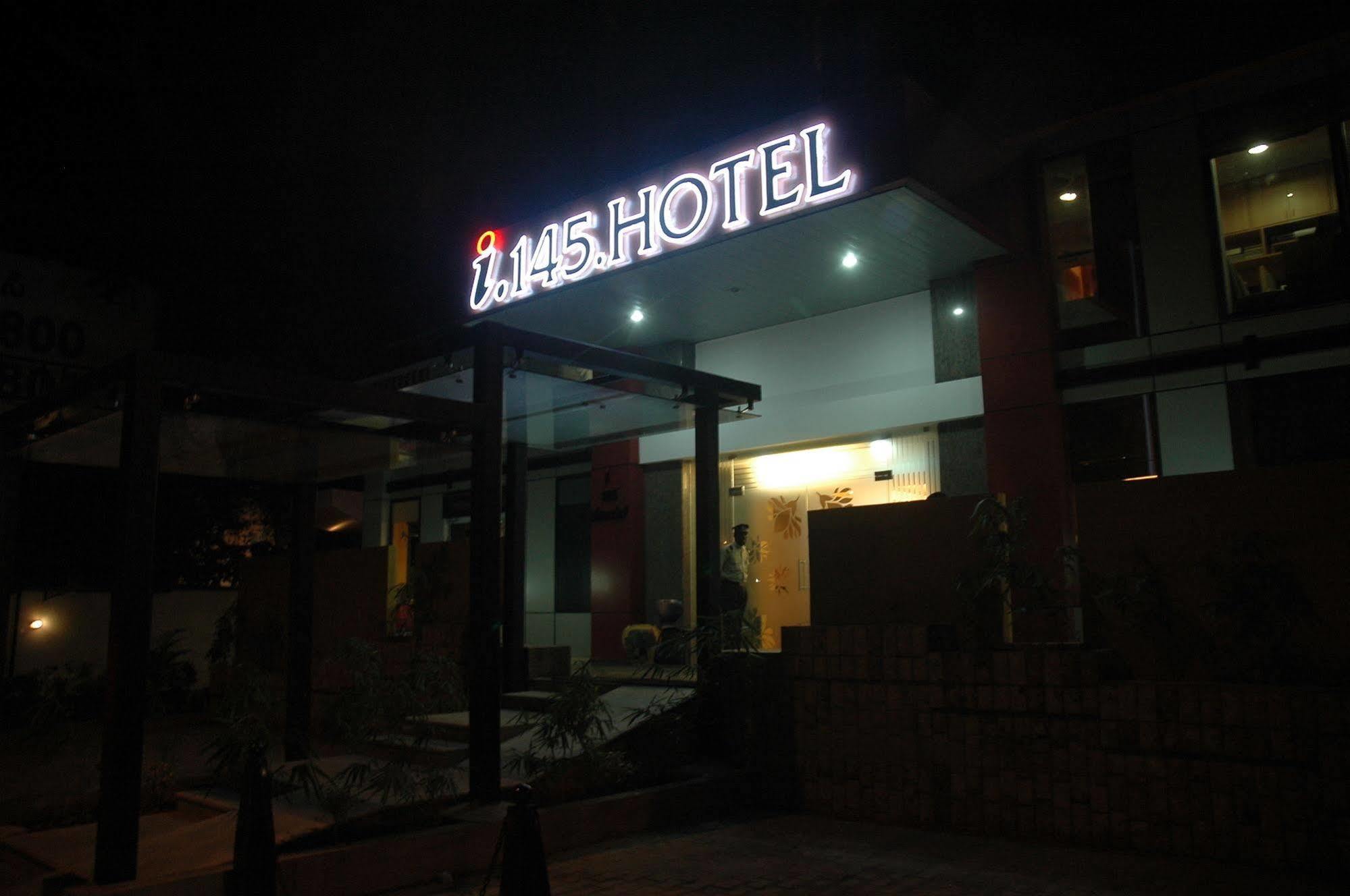 Istay Hotels Infantry Road Bangalore Eksteriør bilde