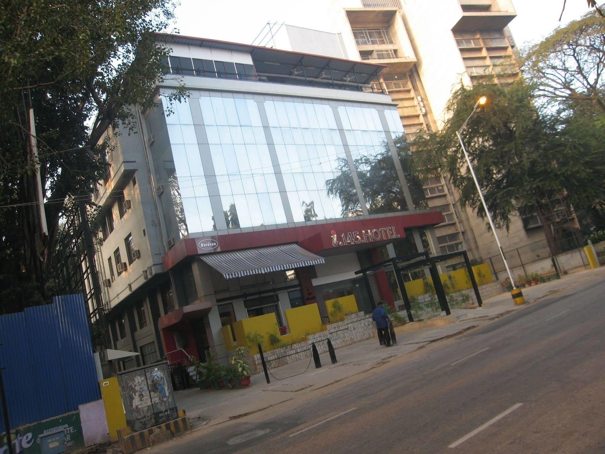 Istay Hotels Infantry Road Bangalore Eksteriør bilde